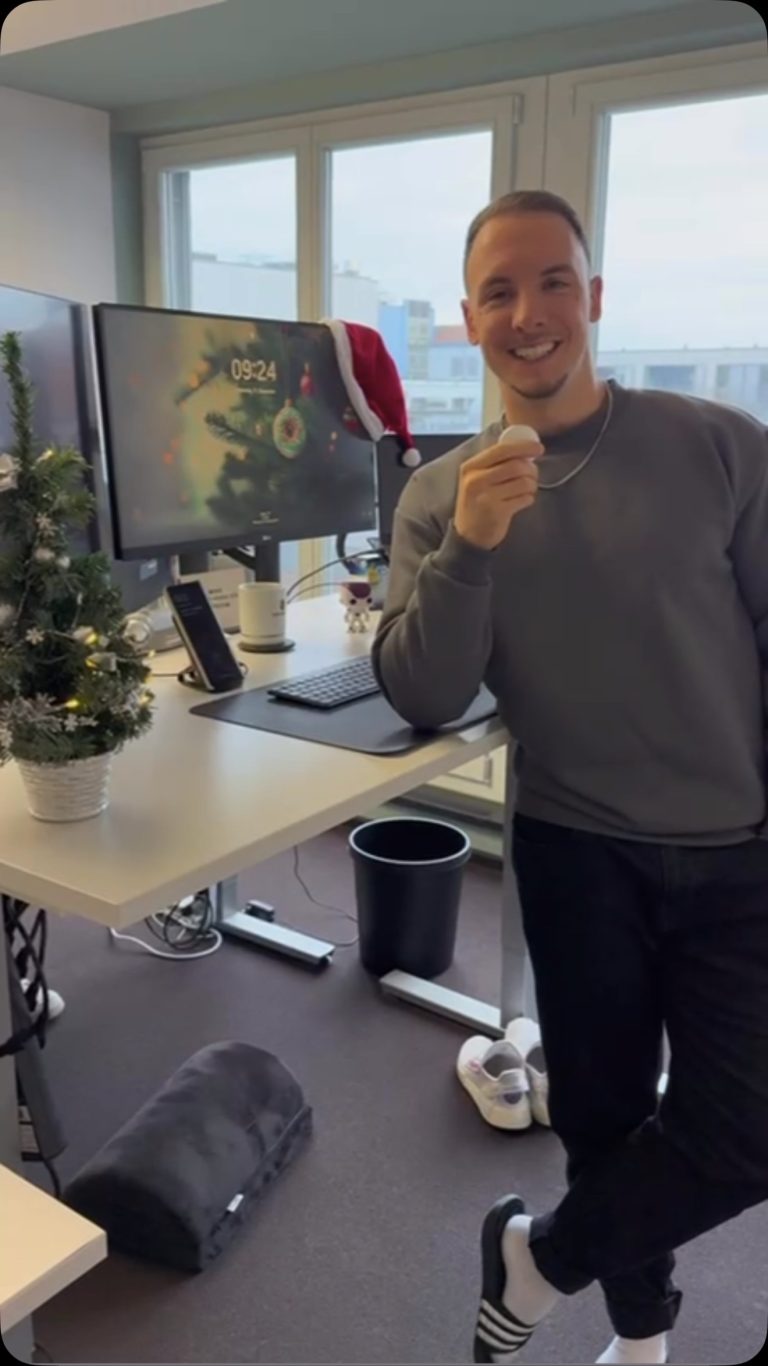 Instagram post from levelbuild.ag. This post is in position 3.